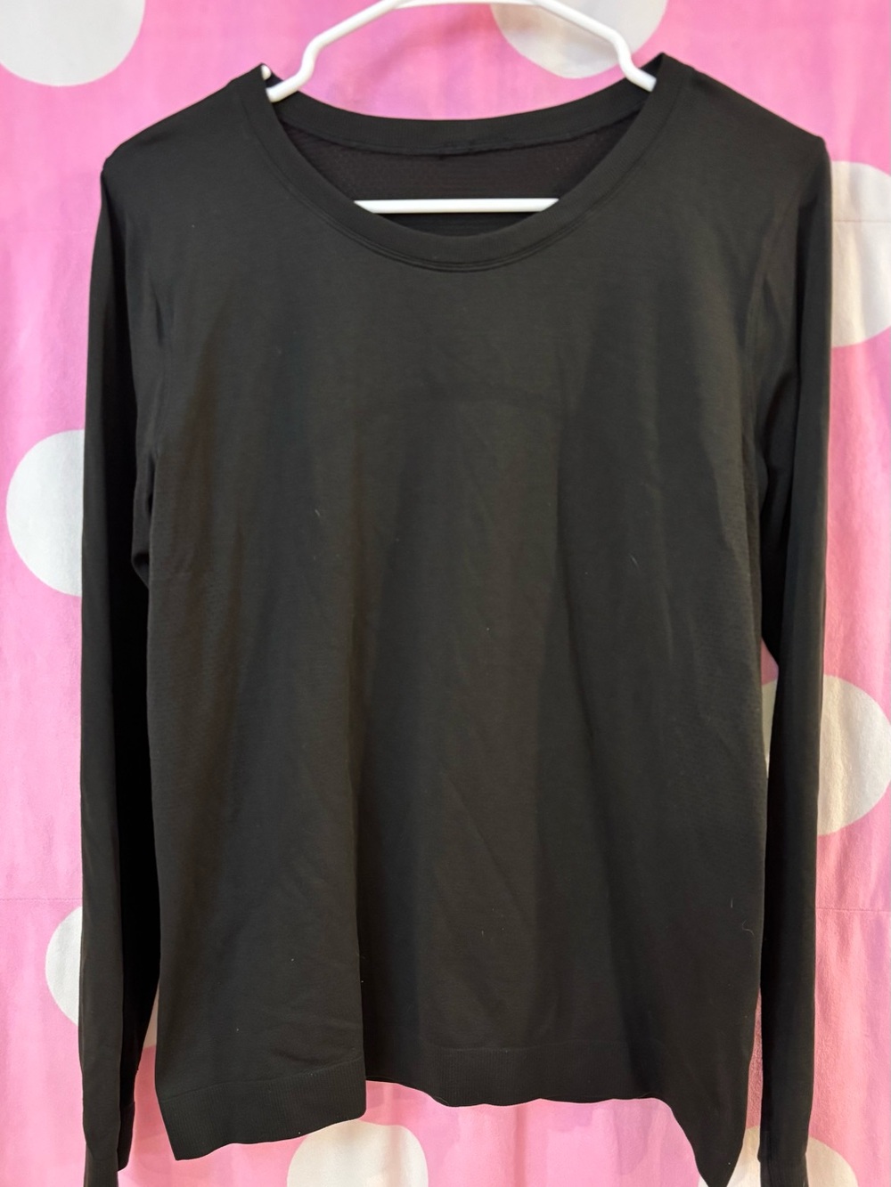 Lululemon women’s athletic Black Long Sleeve Top - Picture 1 of 2